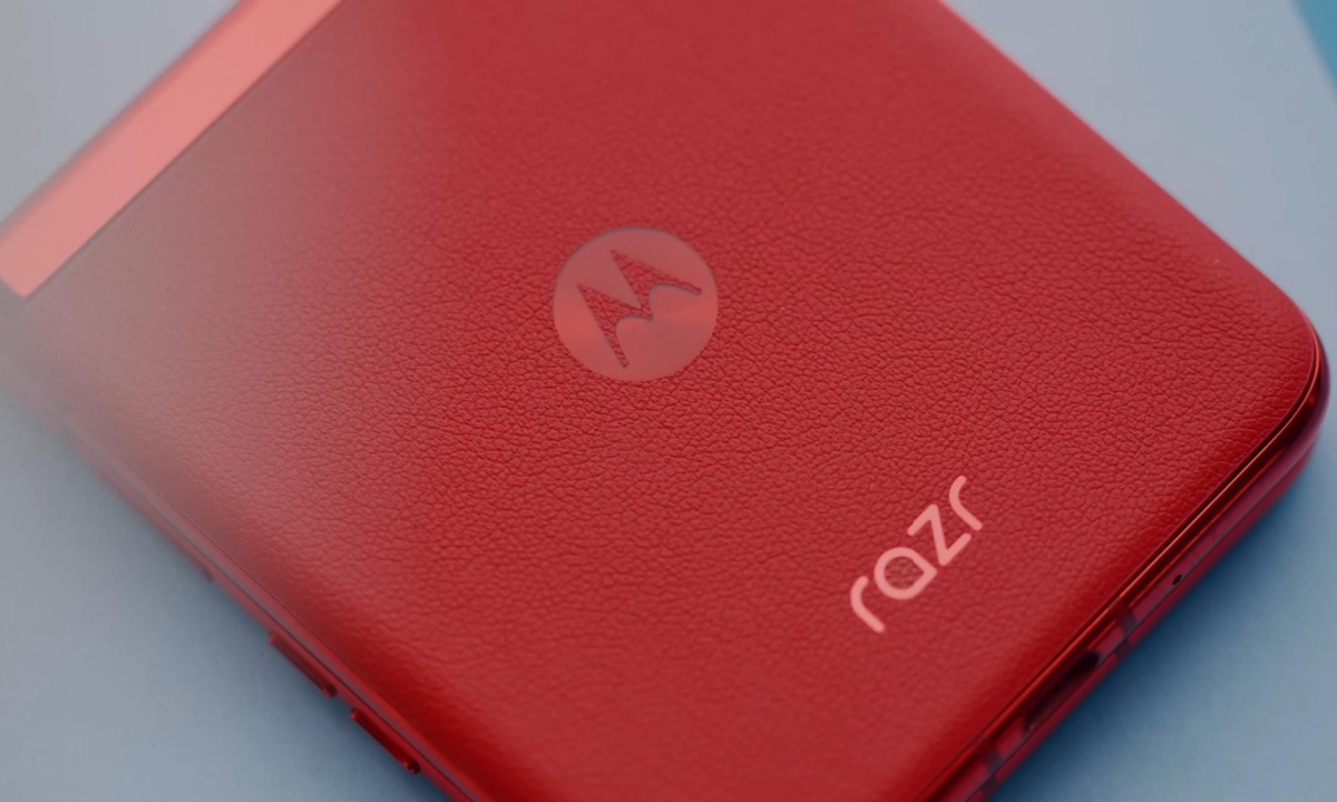 Perplexity AI Announces Strategic Integration with Motorola Smartphones