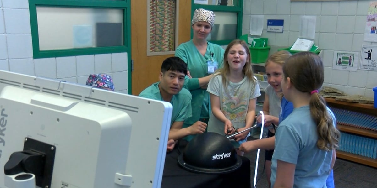 Immersive Educational Experiences Offer Field Trip-Like Learning for Students and Faculty