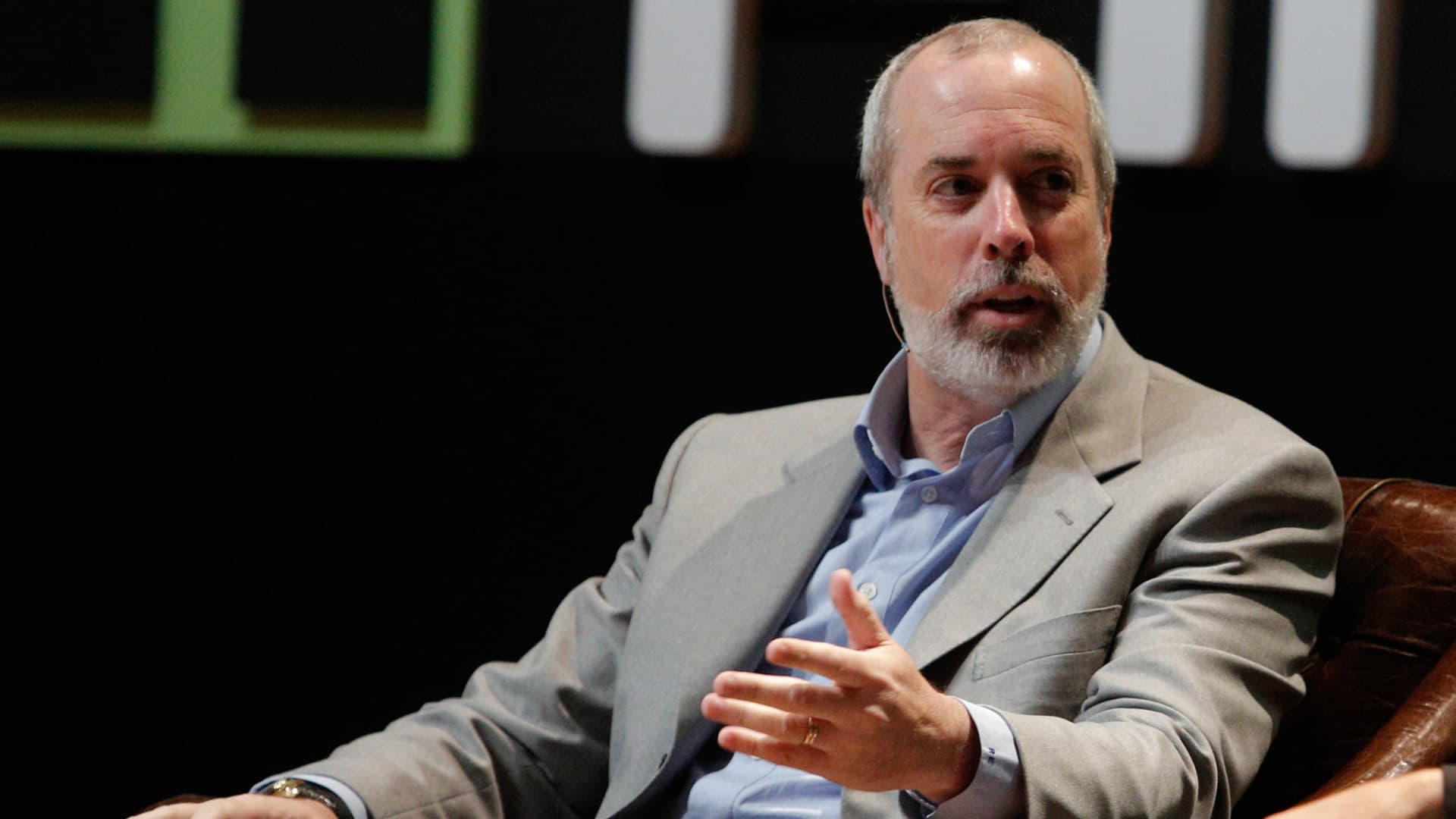Financial Expert Ric Edelman Cautions Young Adults on Common Money Traps Financial Expert Ric Edelman Cautions Young Adults on Common Money Traps