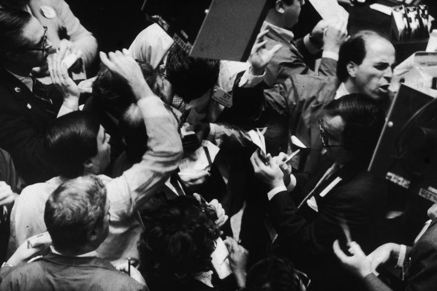 How Top Fund Managers Navigate Market Turmoil with Discipline and Strategy