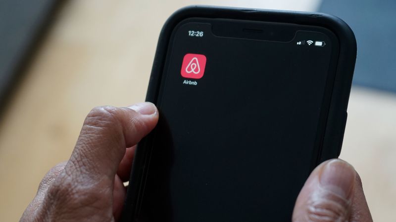 Airbnb Expands Offerings with New ‘Airbnb Services’ Feature Airbnb Expands Offerings with New ‘Airbnb Services’ Feature