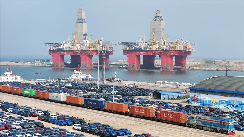 China’s Export Growth Slows Sharply Amid Impact of New U.S. Tariffs