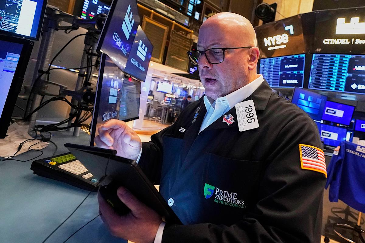 US Markets Falter Following Moody’s Credit Rating Downgrade US Markets Falter Following Moody’s Credit Rating Downgrade