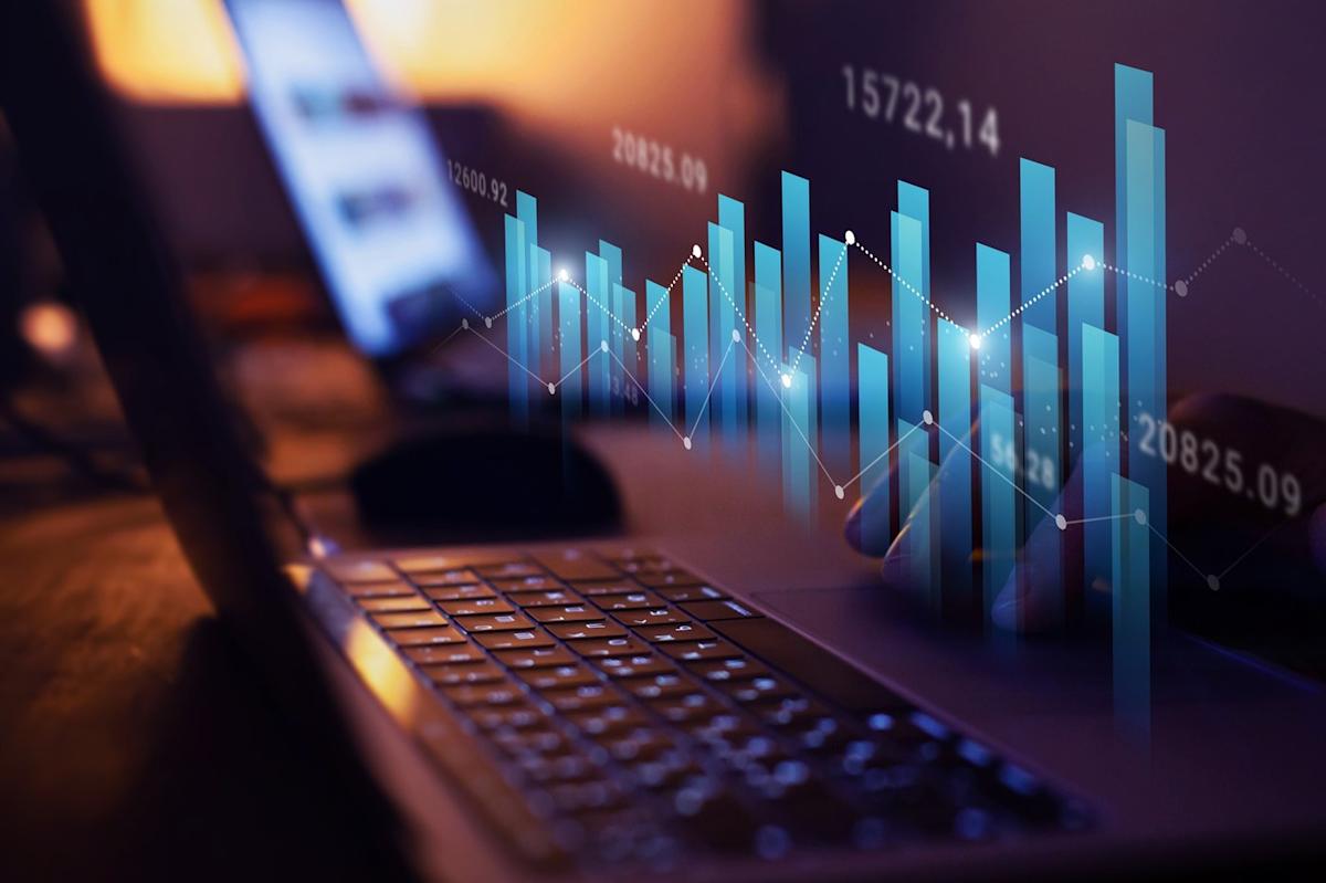 Market Downturns Offer Strategic Opportunities for Long-Term Investors