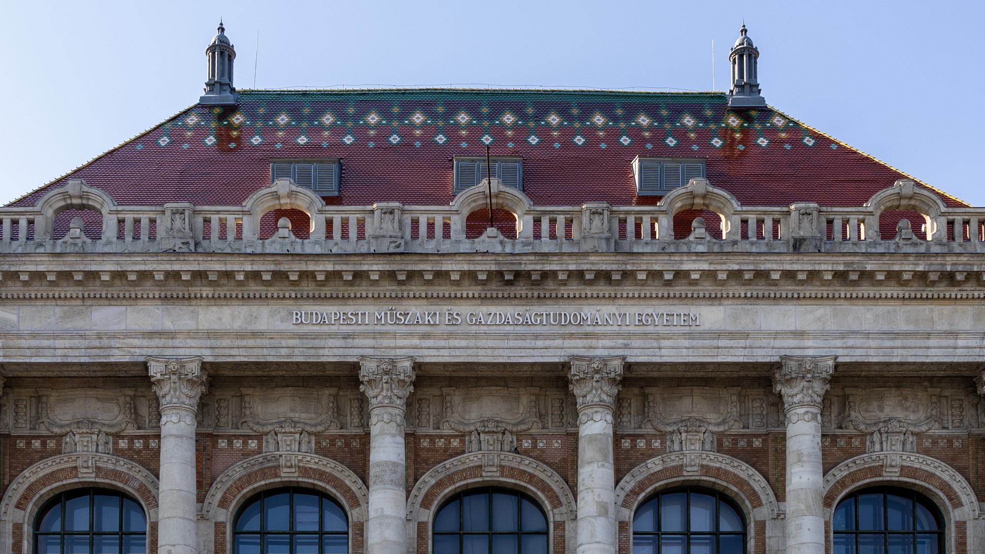 HUN-REN and Budapest University of Technology Forge Strategic Partnership