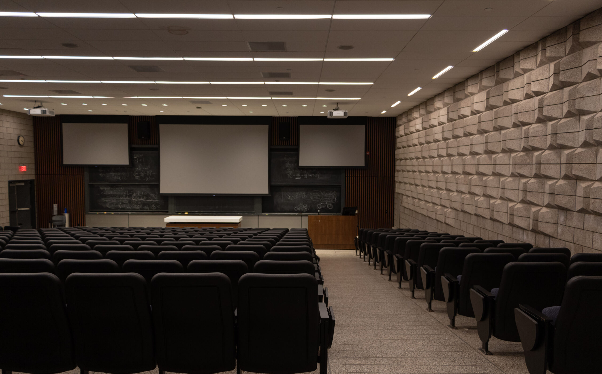 Yale Embraces AI Innovation with Ethical and Educational Initiatives Yale Embraces AI Innovation with Ethical and Educational Initiatives