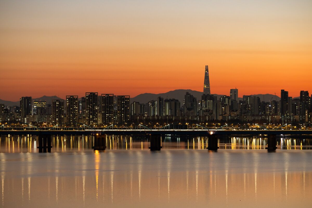 South Korea Lifts 14-Year Ban on Domestic Investment in Kimchi Bonds South Korea Lifts 14-Year Ban on Domestic Investment in Kimchi Bonds