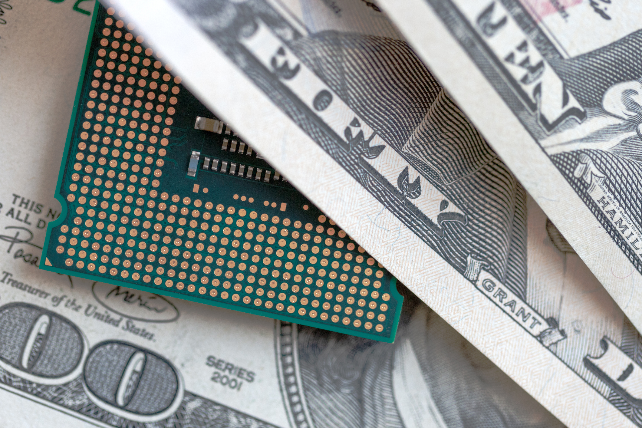 Strong Market Rally Pushes AI Stocks to New Highs — Will a Correction Offer a Buying Opportunity?