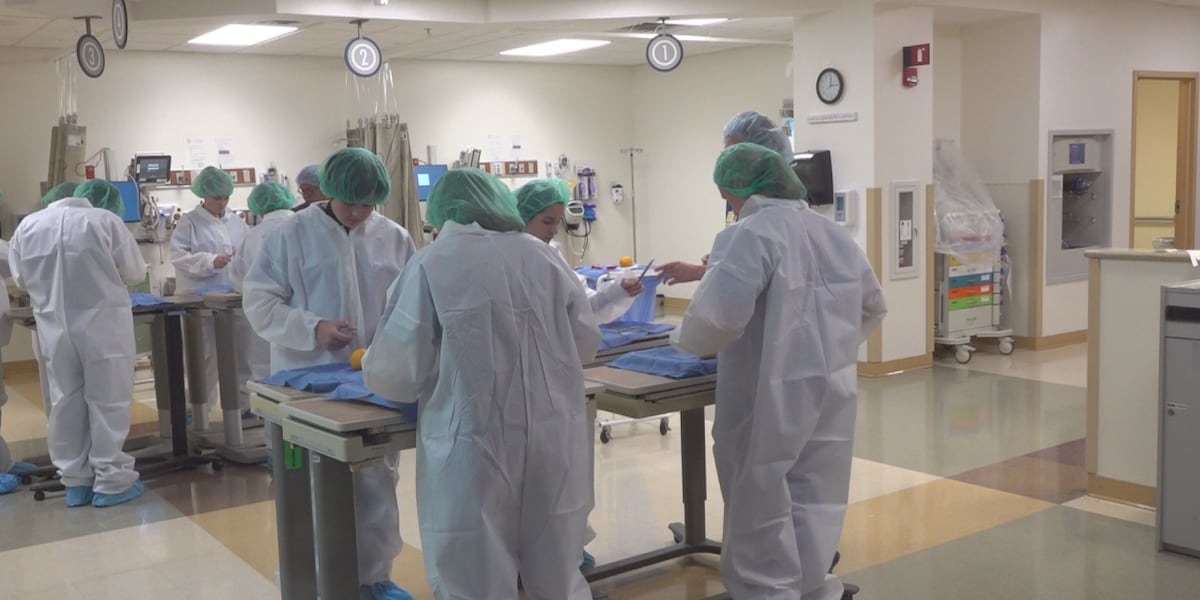 Middle School Students Explore Health Care Careers at Sentara Camp