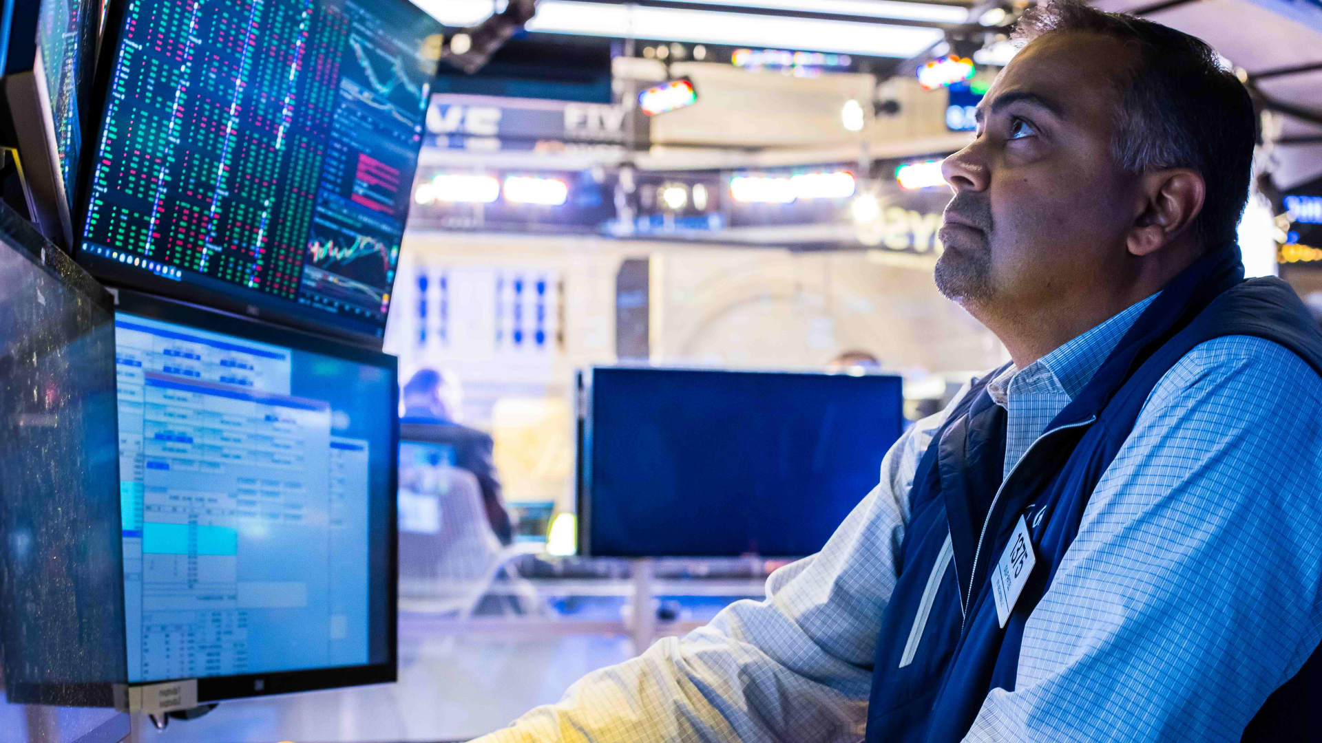 European Markets Open Higher Amid Investor Caution