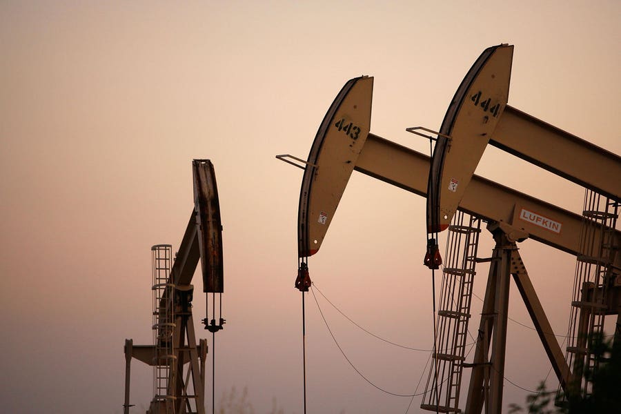 Investors Turn to Energy Sector Amid Rising Inflation and Global Uncertainties Investors Turn to Energy Sector Amid Rising Inflation and Global Uncertainties