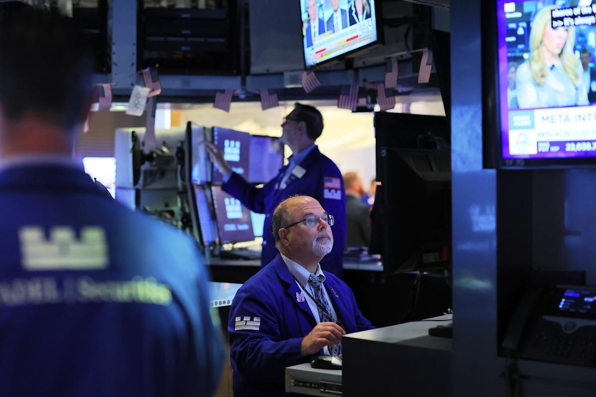 US Stocks Fall Amid Escalating Iran-Israel Tensions and Economic Concerns