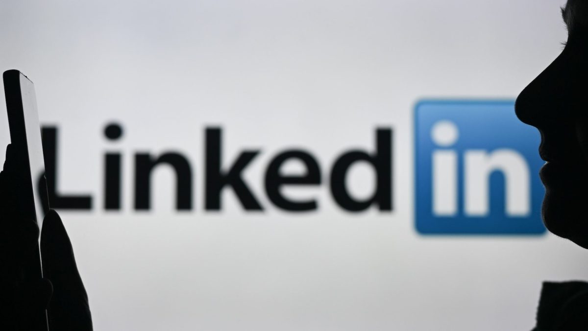 LinkedIn CEO Notes Limited Use of AI-Powered Post Suggestions