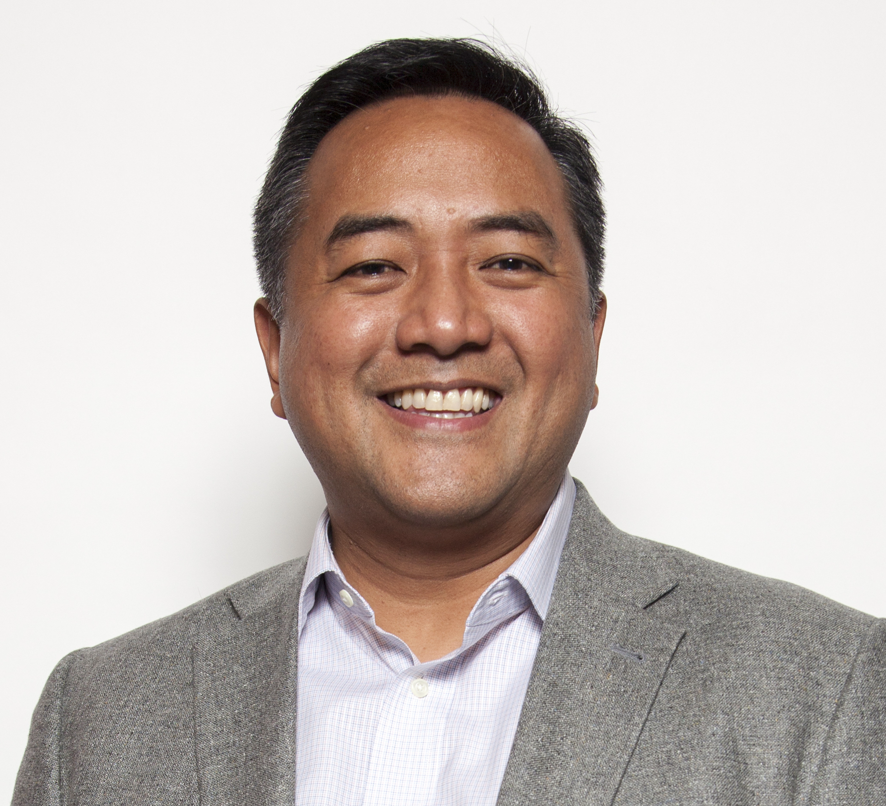 Harnessing Generative AI to Transform Healthcare: Insights from TransUnion VP Jonjie Sena Harnessing Generative AI to Transform Healthcare: Insights from TransUnion VP Jonjie Sena
